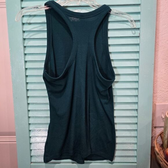 Sleeveless Teal Top - Picture 2 of 3